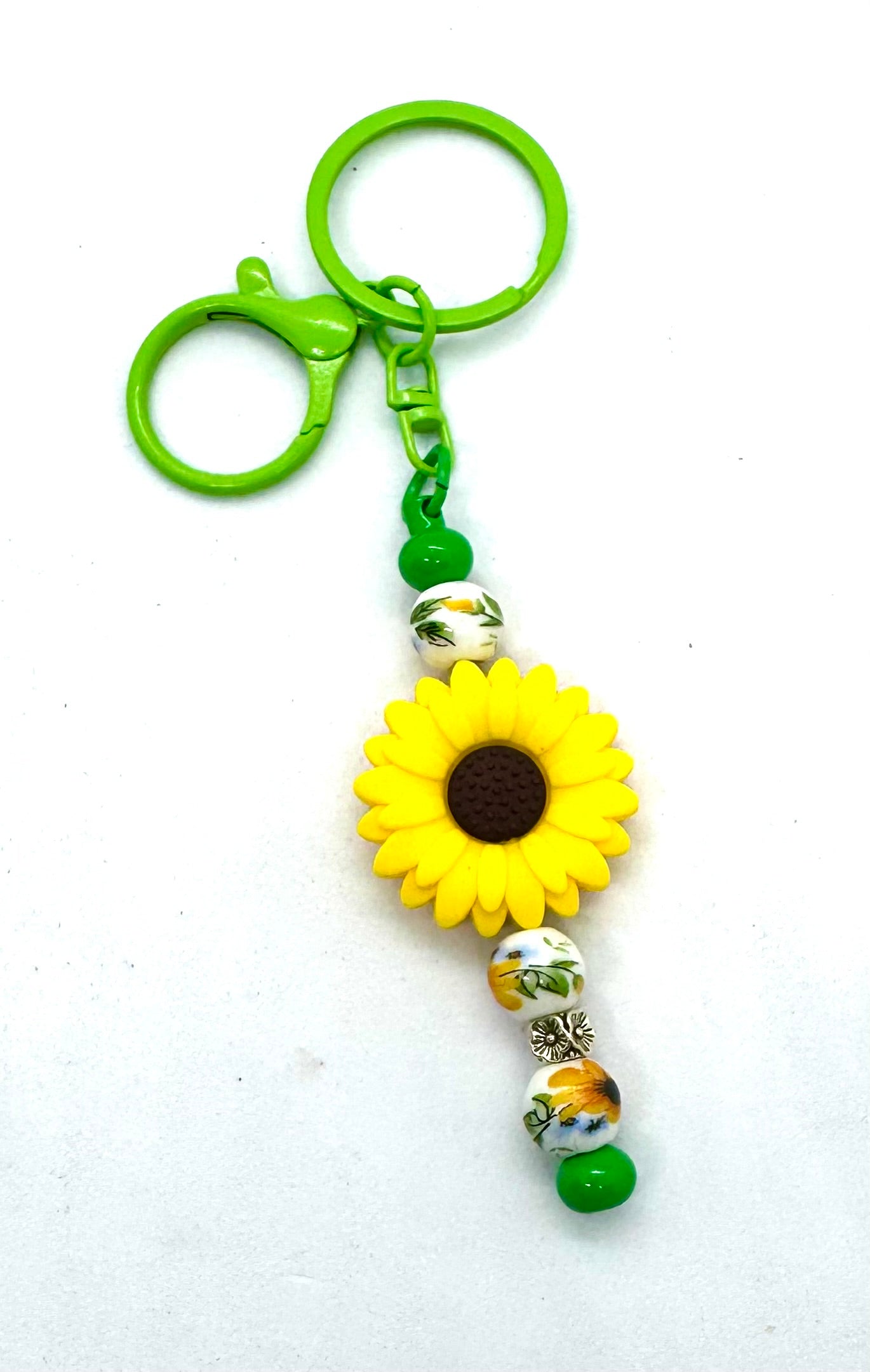 FDSS “Sunshine in Your Pocket” Handmade Sunflower Beaded Keychain