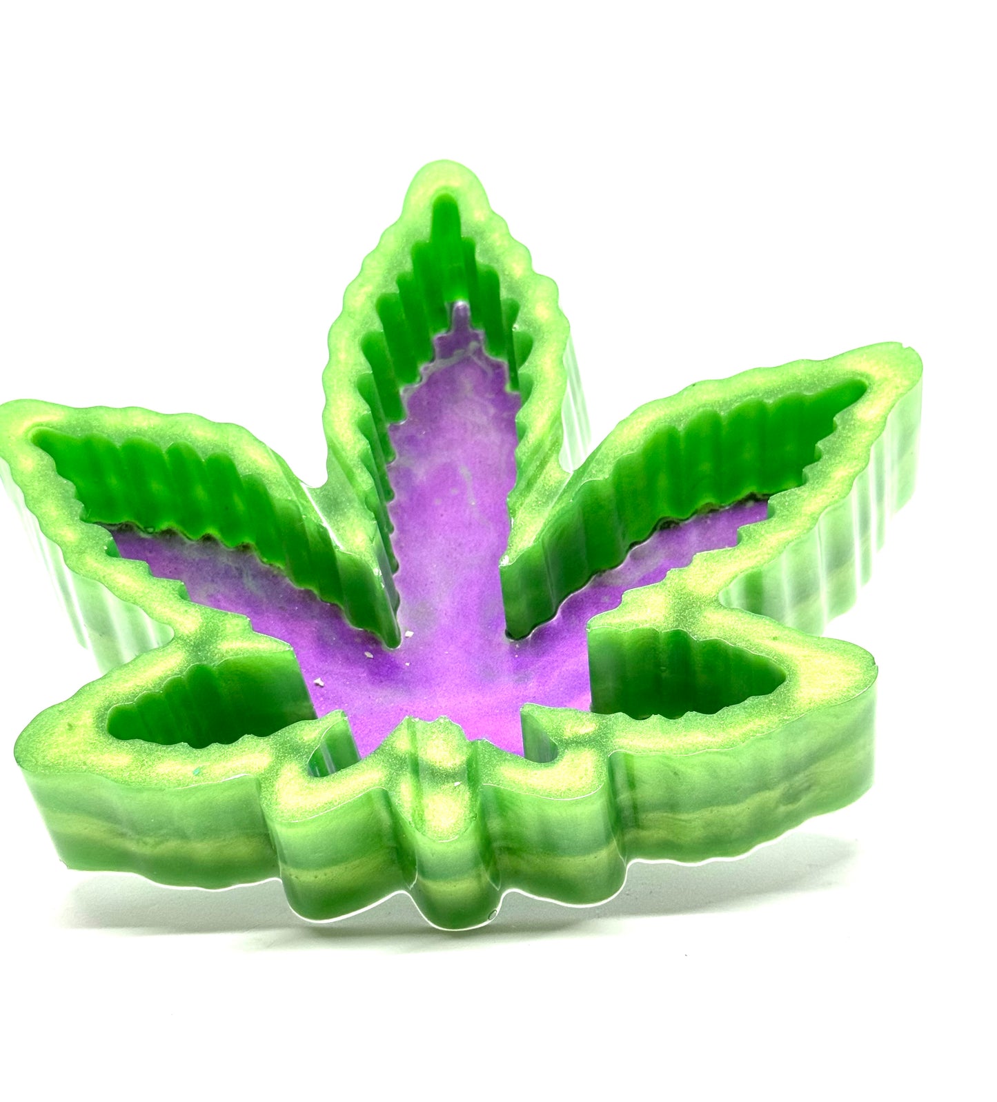 7” Marijuana Leaf Ashtray