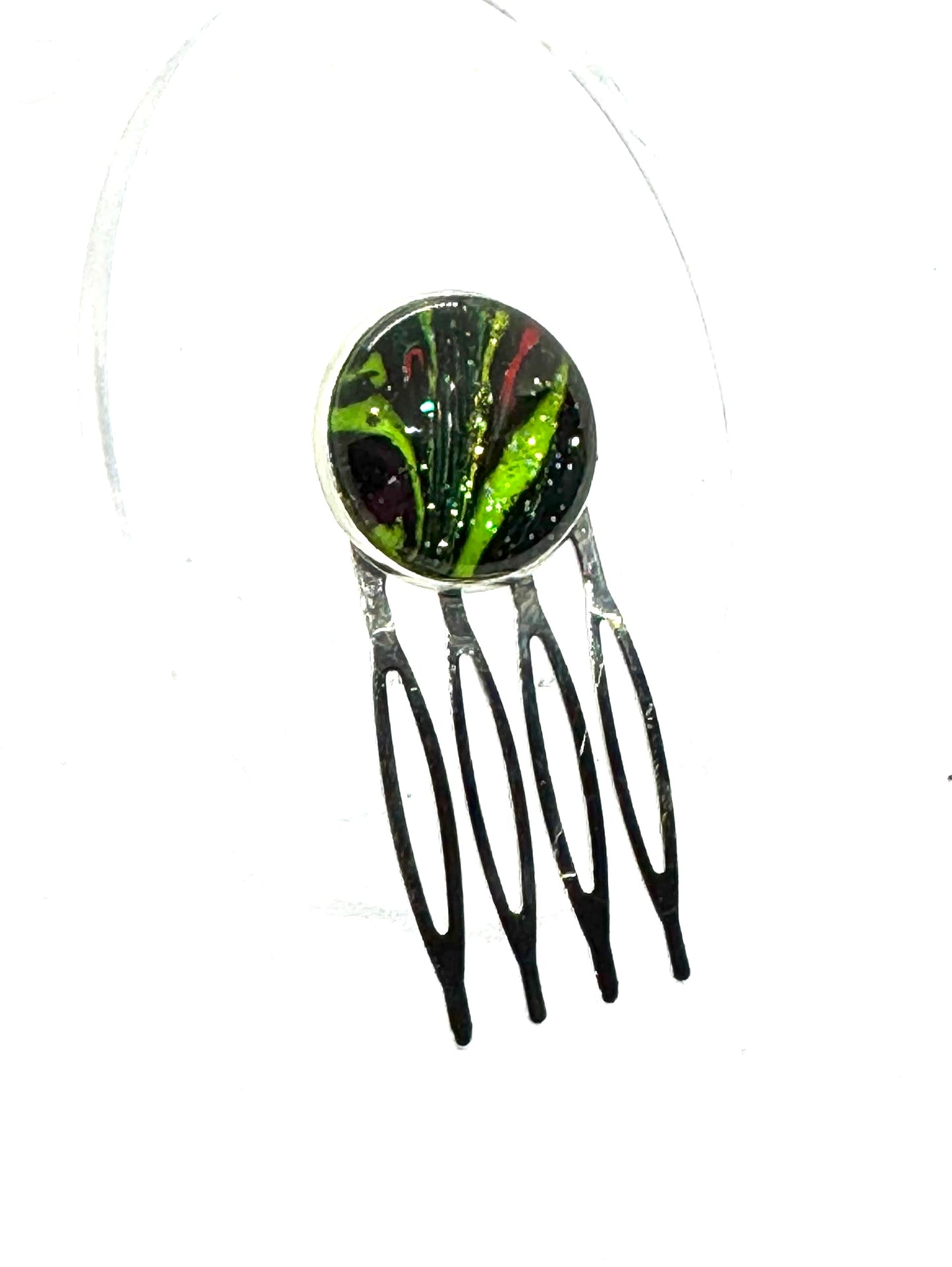 #2 Toxic But Make It Fashion Hair Comb