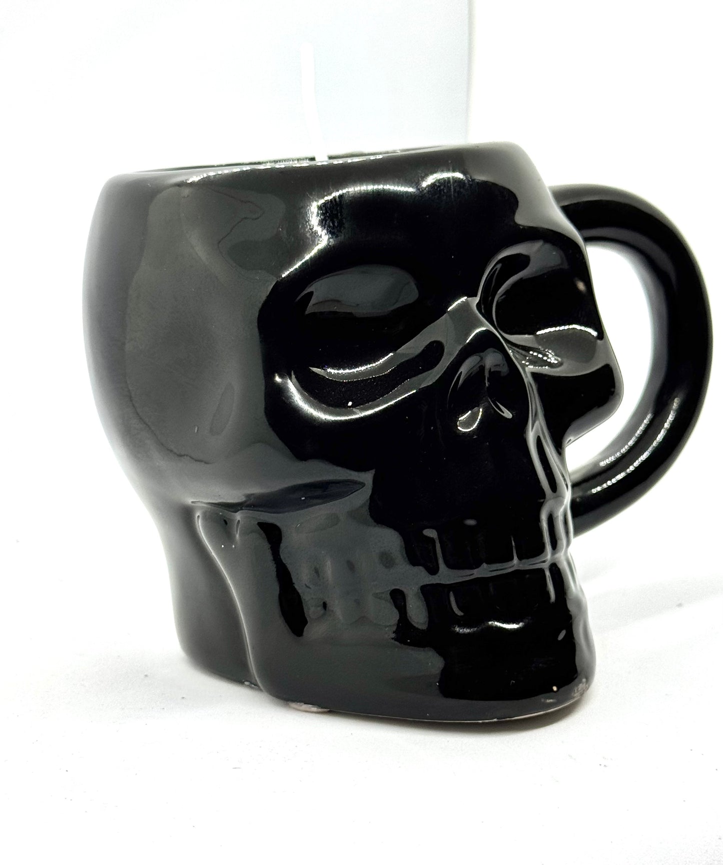 Patchouli Skull Candle – Burn the Vibes, Not the House