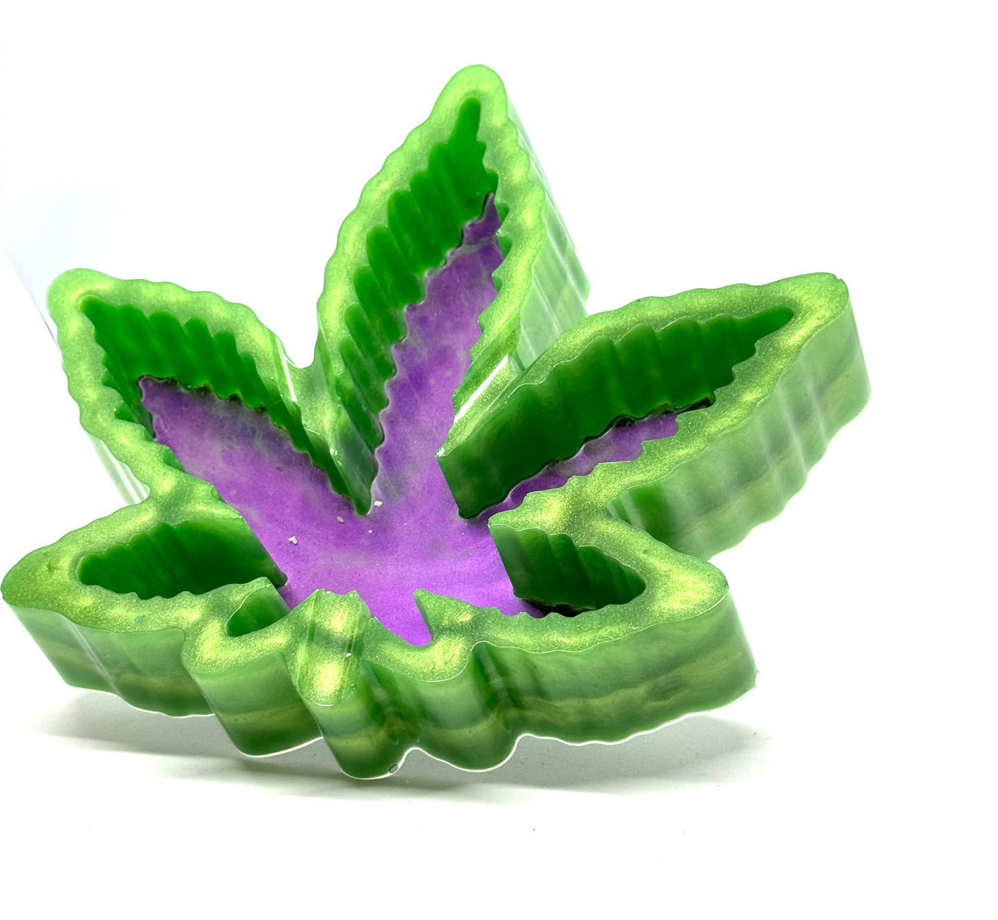 7” Marijuana Leaf Ashtray
