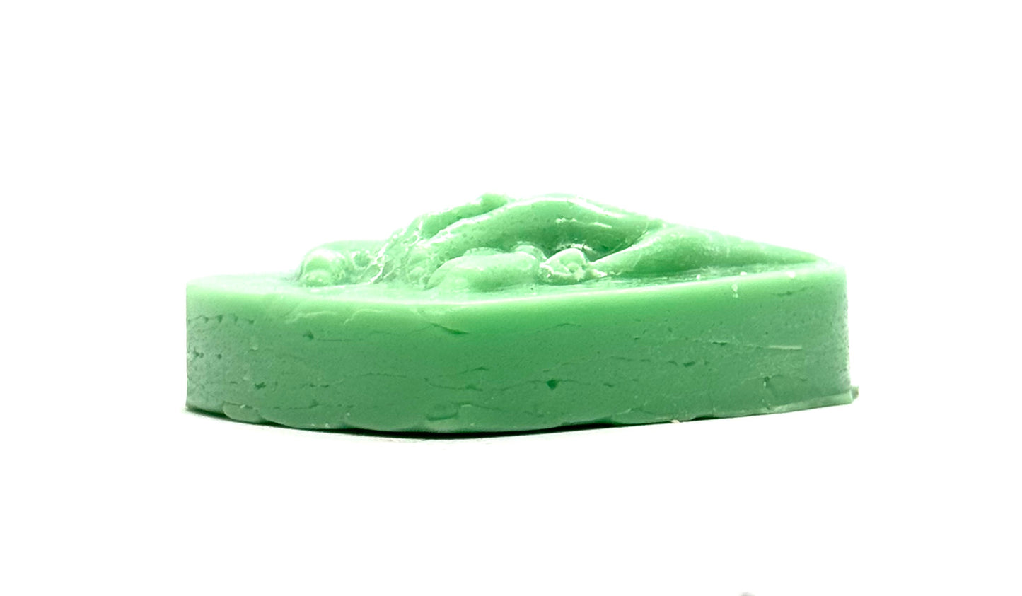 Holding Hands Heart Wax Melt (Emotionally Supportive, Mildly Judgy) 🖤🔥