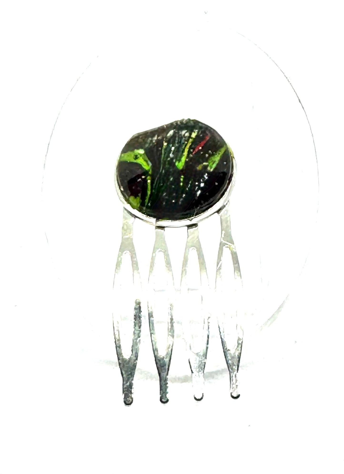 #2 Toxic But Make It Fashion Hair Comb