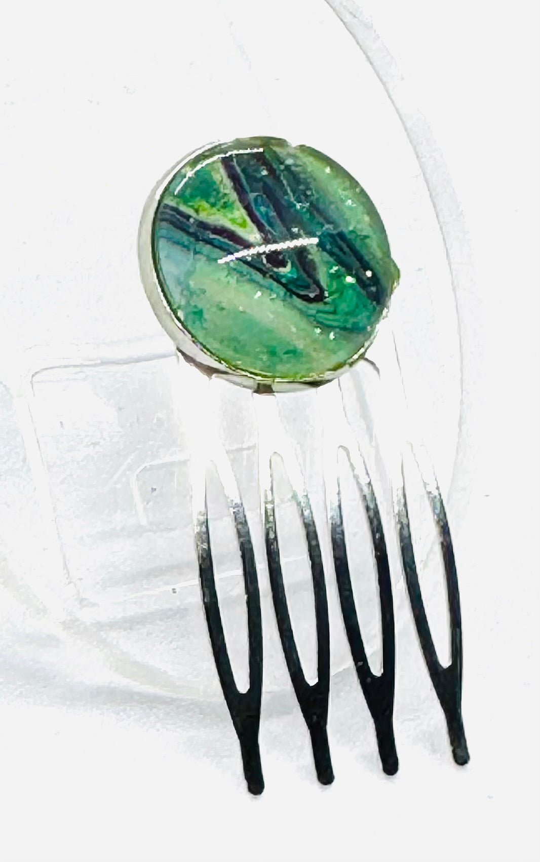 #4 Suspiciously Serene Hair Comb