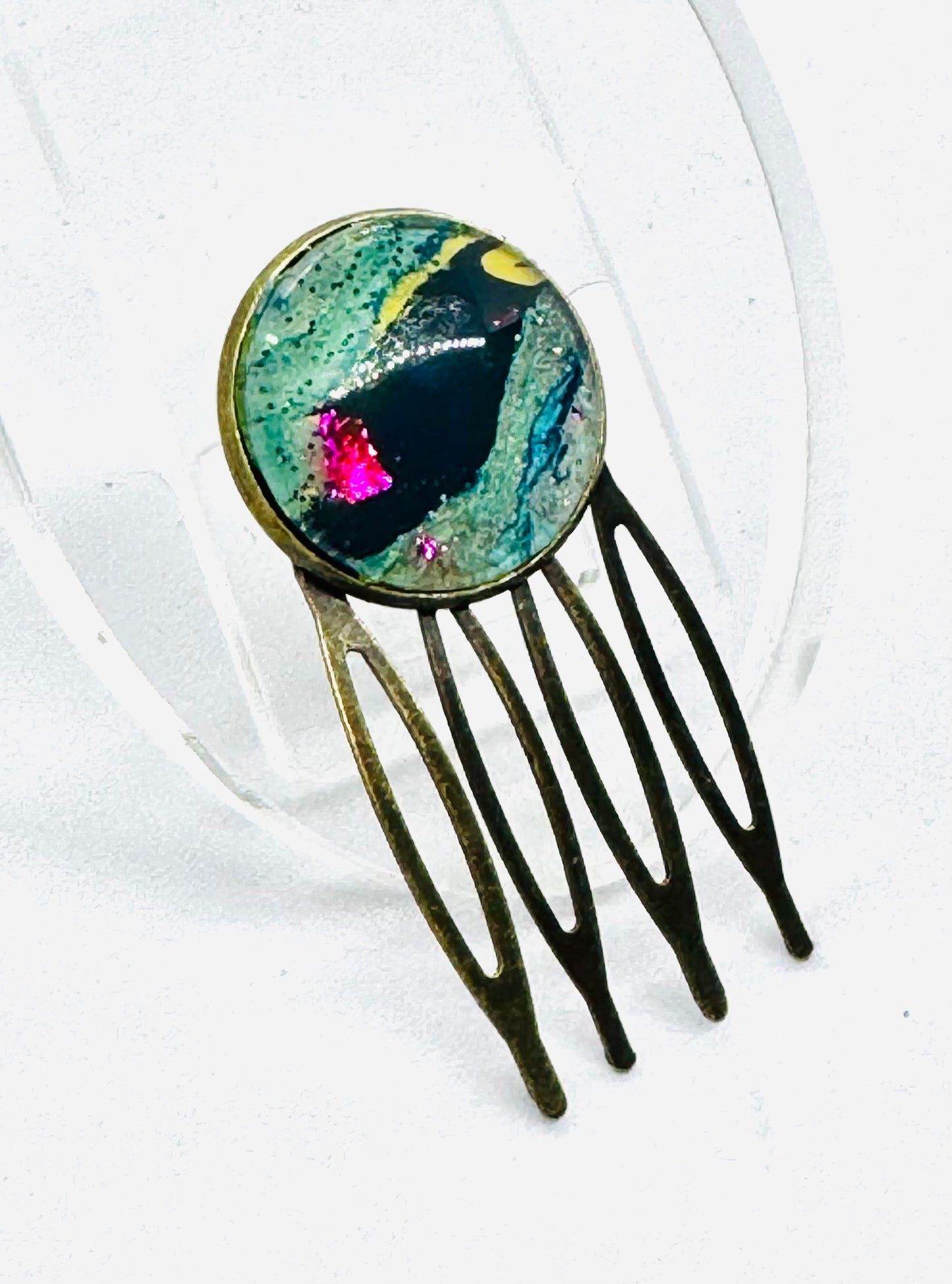 #6 Pretty But Will Fight You Hair Comb