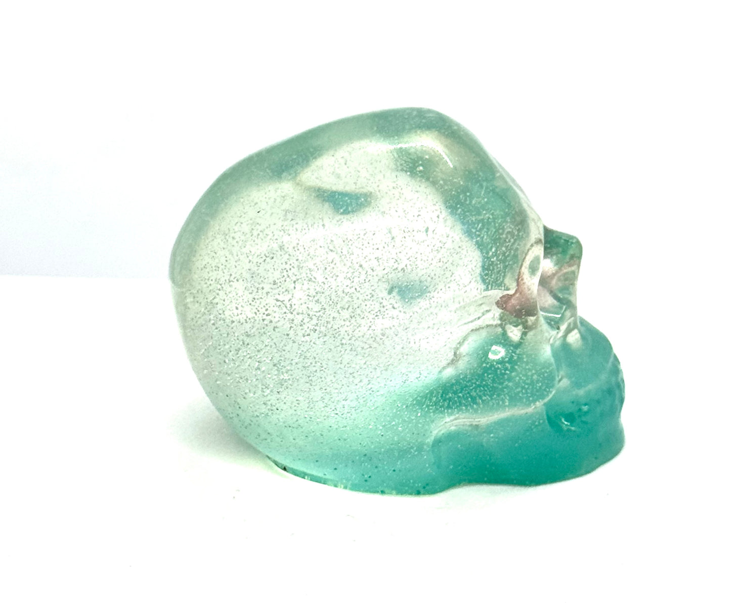 “Pretty Toxic” Iridescent Skull – Resin Chaos Piece