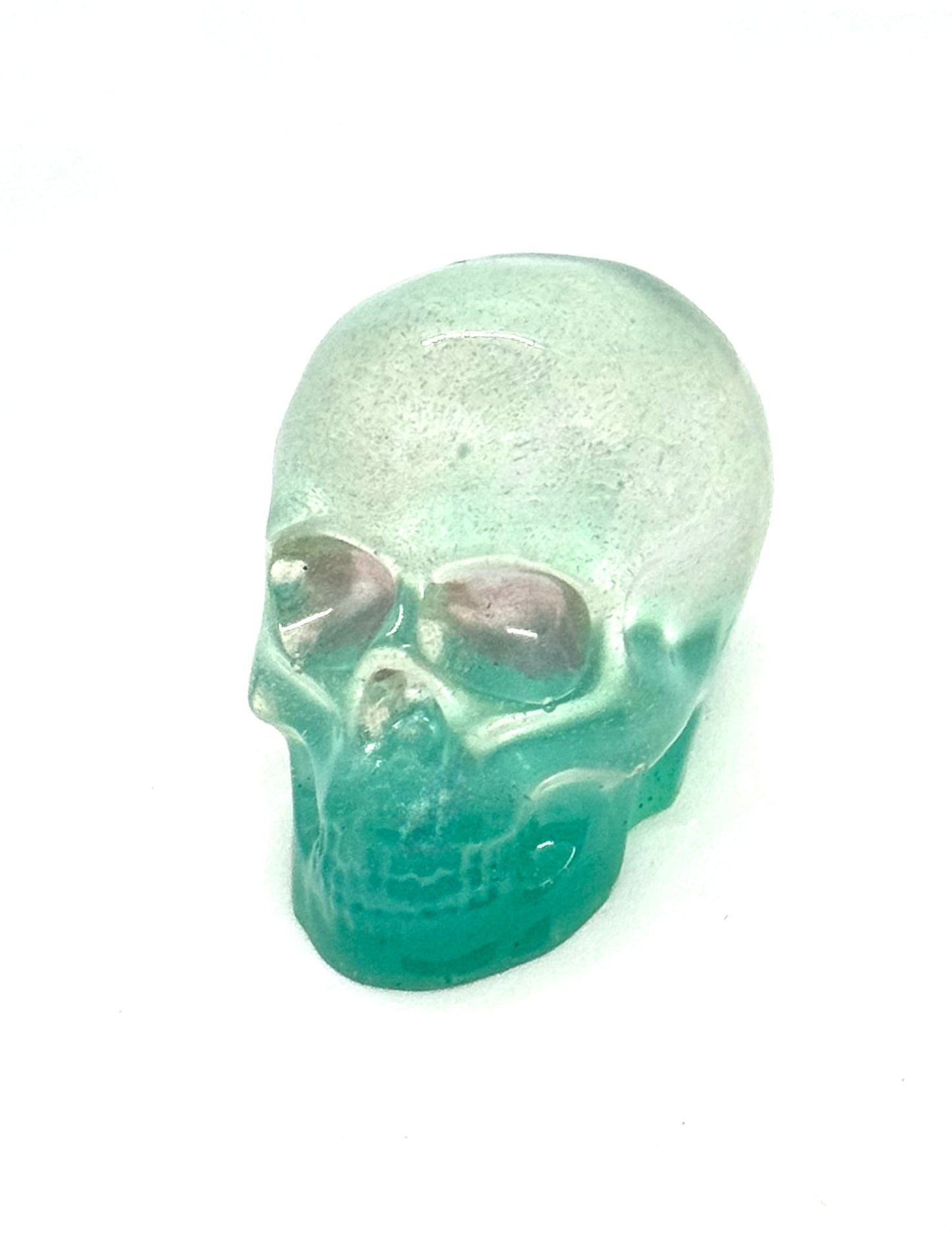“Pretty Toxic” Iridescent Skull – Resin Chaos Piece