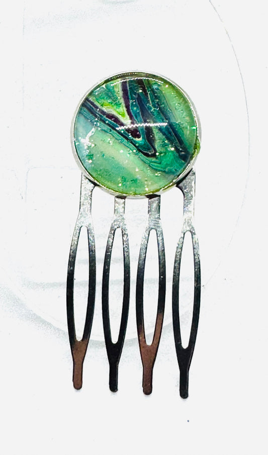 #4 Suspiciously Serene Hair Comb