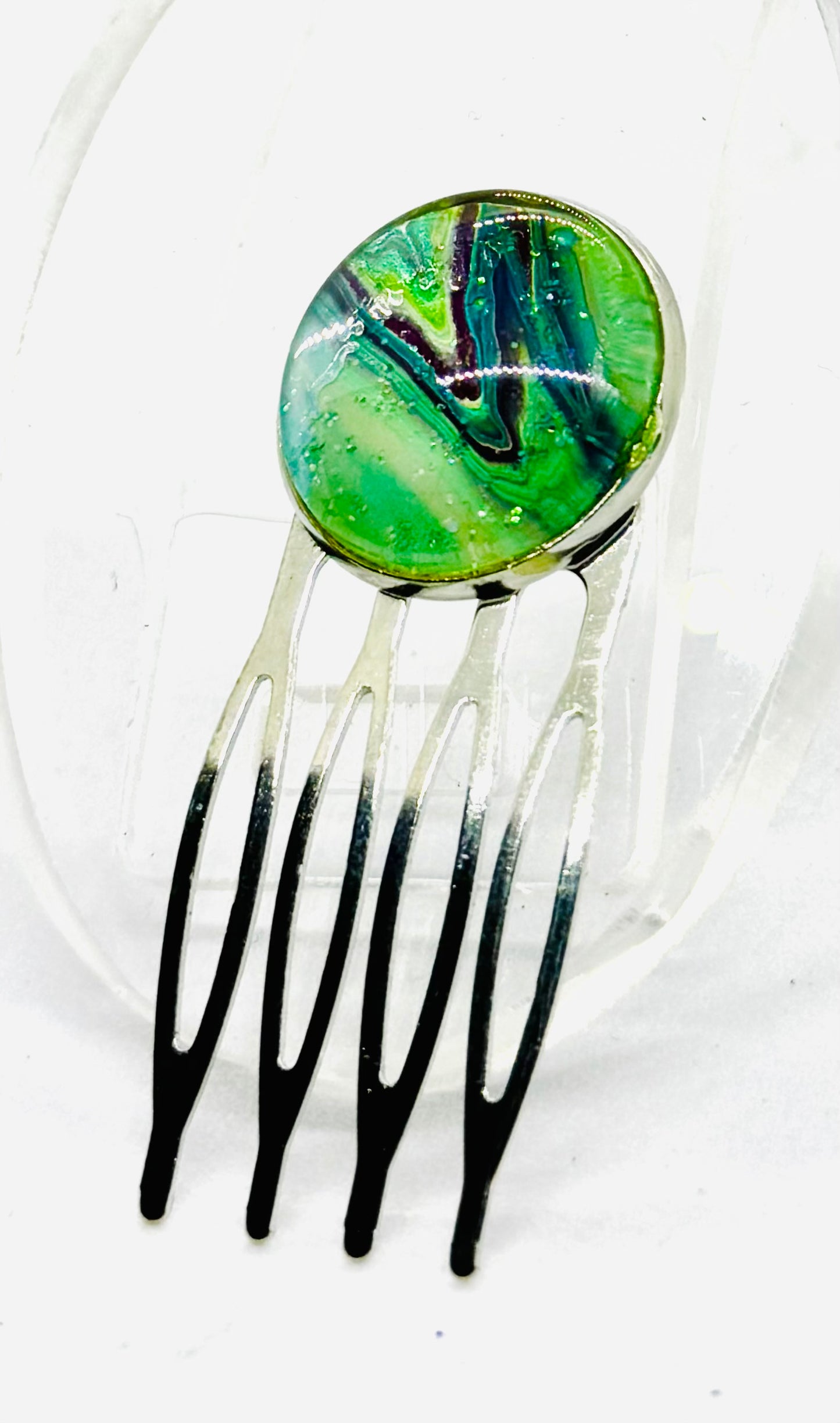 #4 Suspiciously Serene Hair Comb